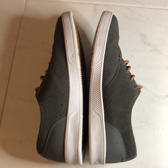 Emerica. The Romero laced leather grey sneakers. EUC! - Picture 4 of 7